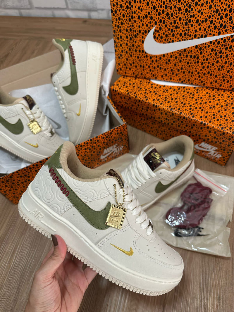 NIke AIR FORCE LUXO
