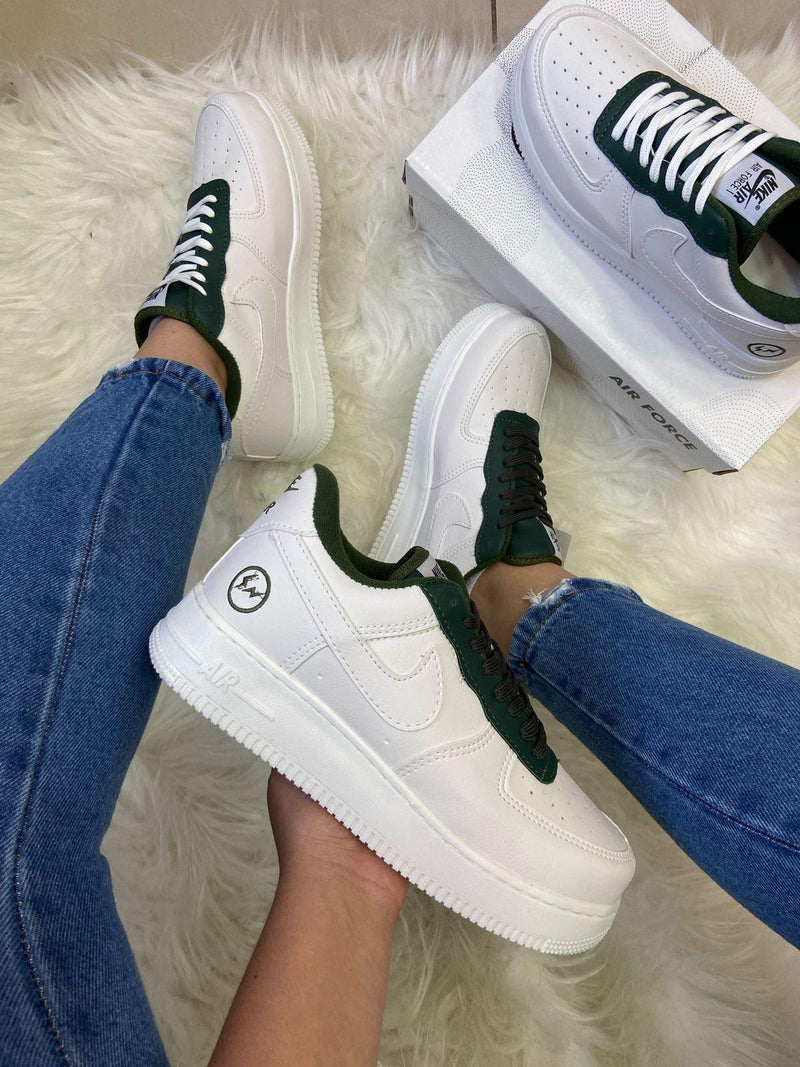 Nike AIR FORCE BRANCO MUSGO