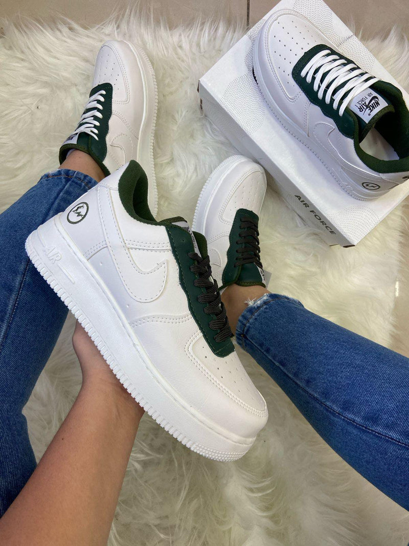 Nike AIR FORCE BRANCO MUSGO