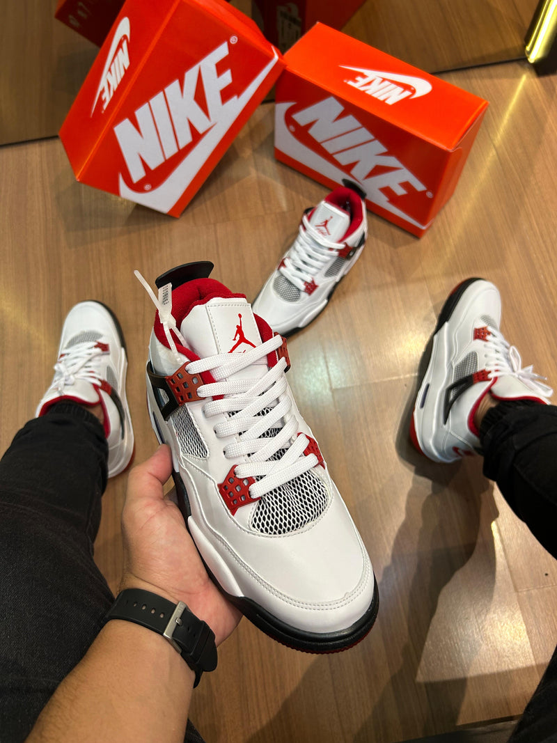 Nike Jordan 4