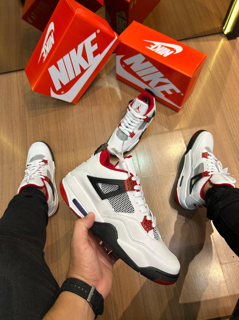 Nike Jordan 4