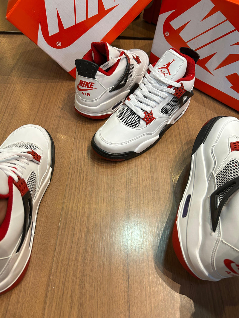 Nike Jordan 4