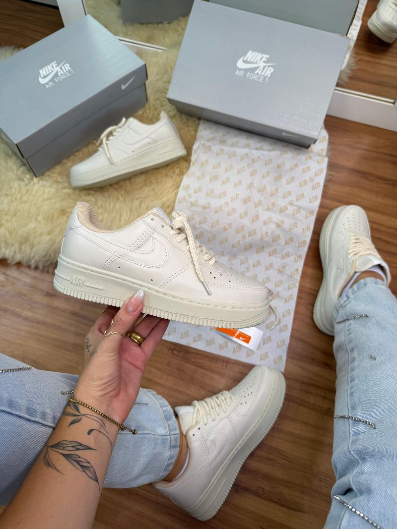 Nike AIR FORCE-off white