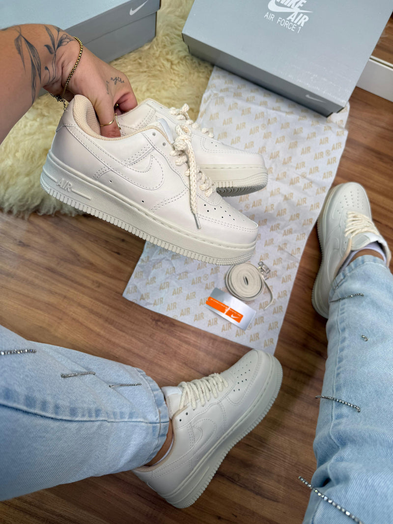 Nike AIR FORCE-off white
