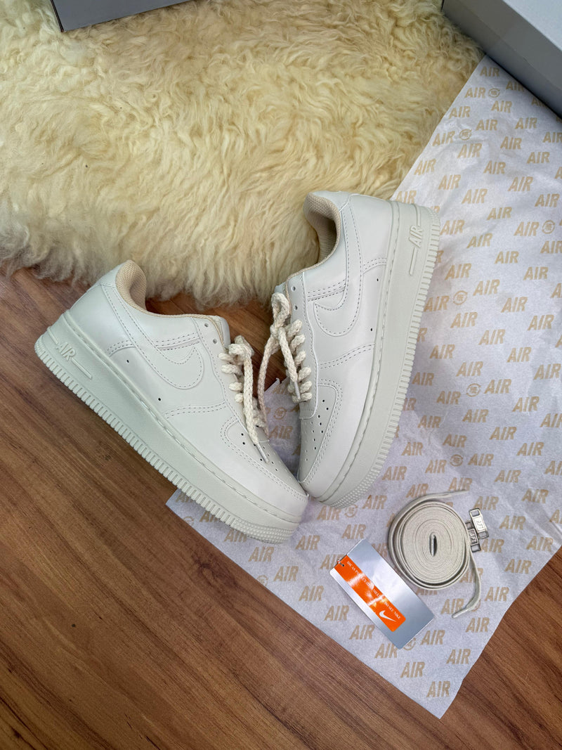 Nike AIR FORCE-off white