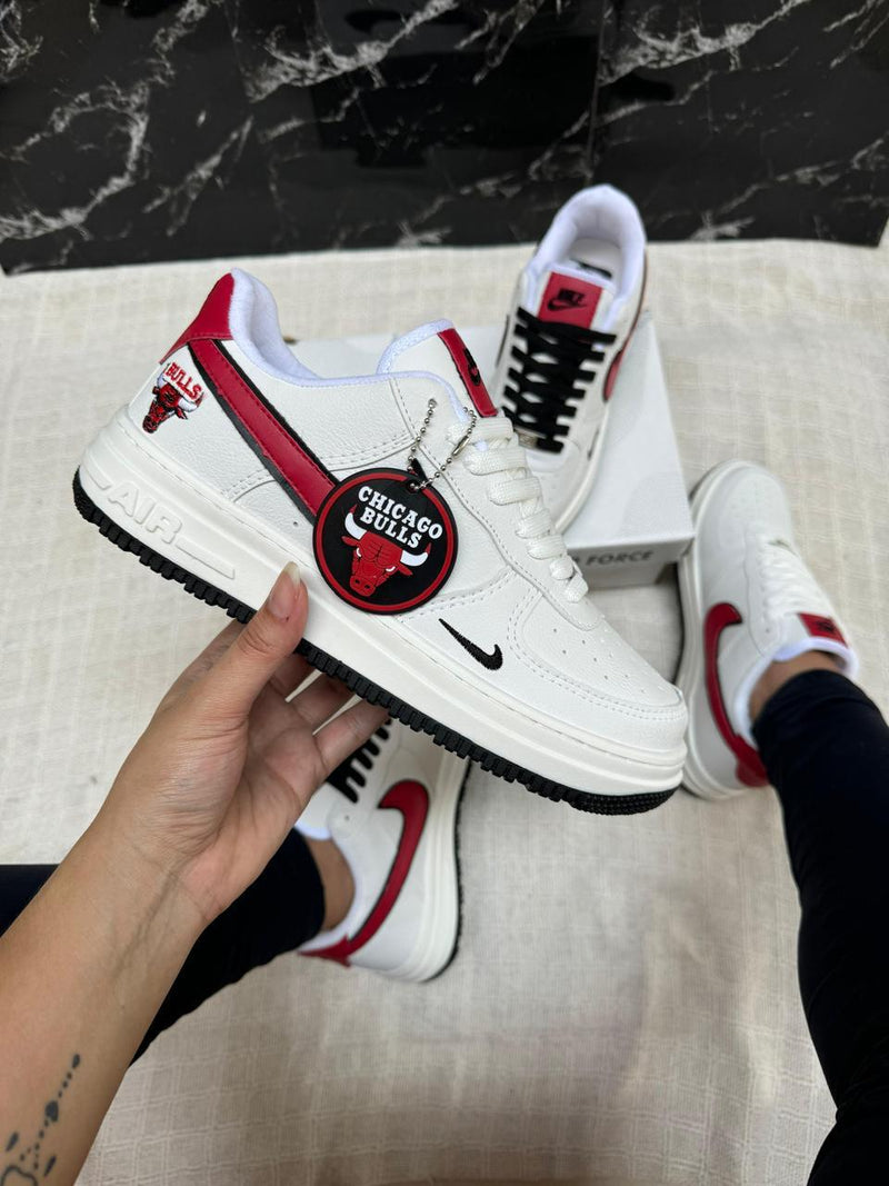 Nike CHICAGO BULLS