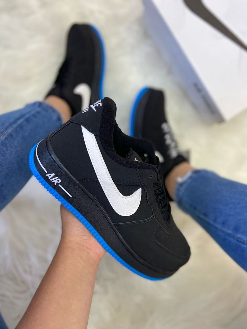 Nike AIR FORCE NOBUCK