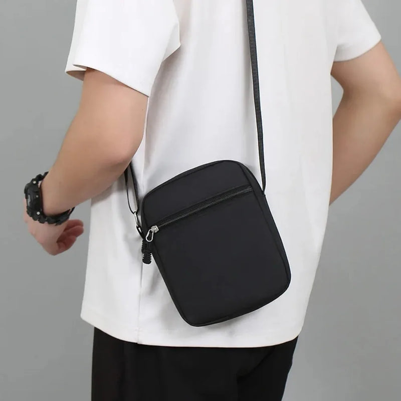 Bolsa Crossbody Masculina – Mini, Casual e Funcional | Nylon e Oxford