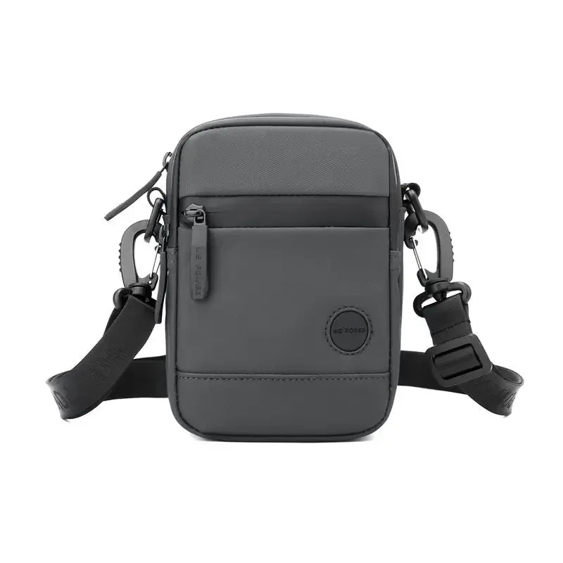 Bolsa Crossbody Masculina – Luxo Casual | Nylon, USB e Fones de Ouvido